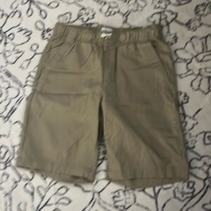 Old Navy Boy’s Khaki shorts size 14-16